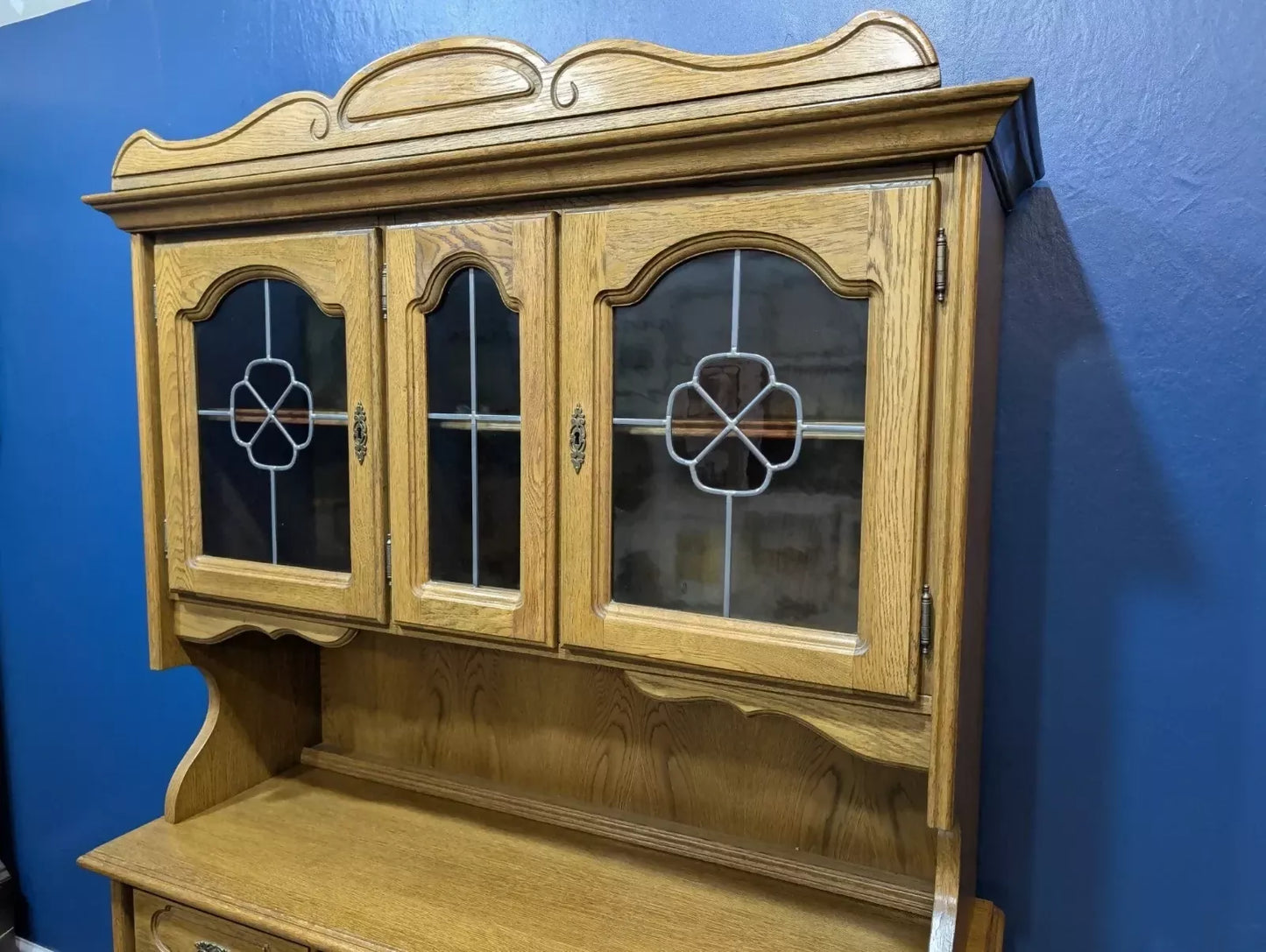 Large Solid Oak Dresser Cabinet Oak Veneer Leaded Glass Dresser Sideboard
