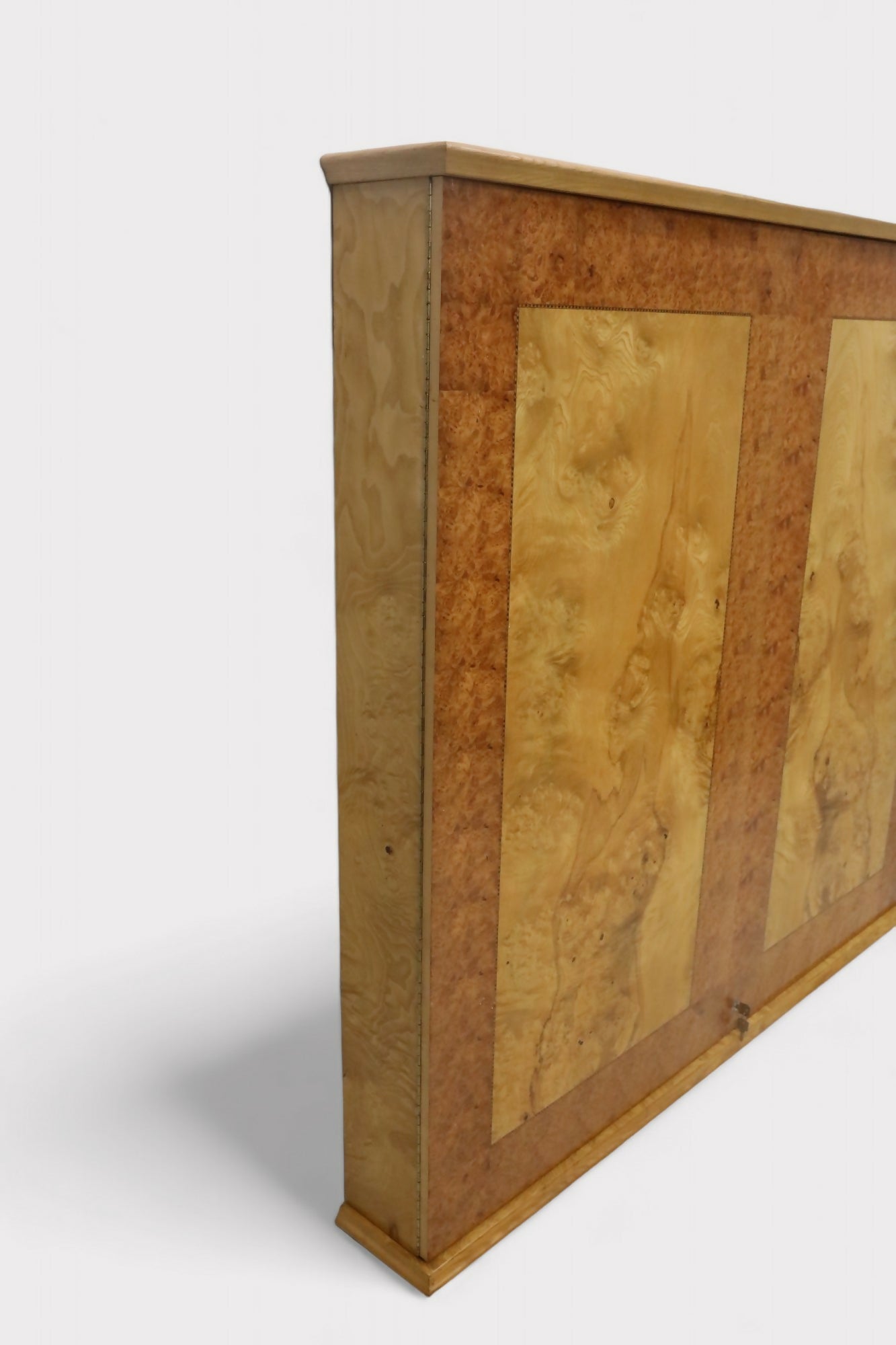 Boardroom 3 Media Hanging Display Unit/Display Projector Screen FREE UK Delivery. SBR9254/1906D