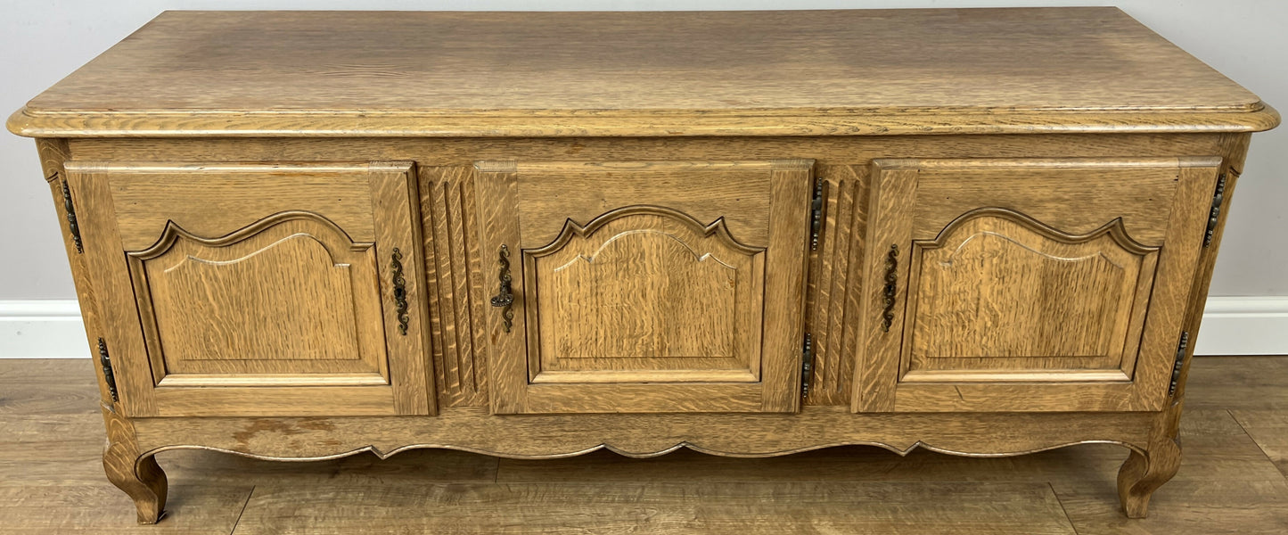 Cabinet Vintage French Style Oak Storage Sideboard Carved Cupboard LOT 6281