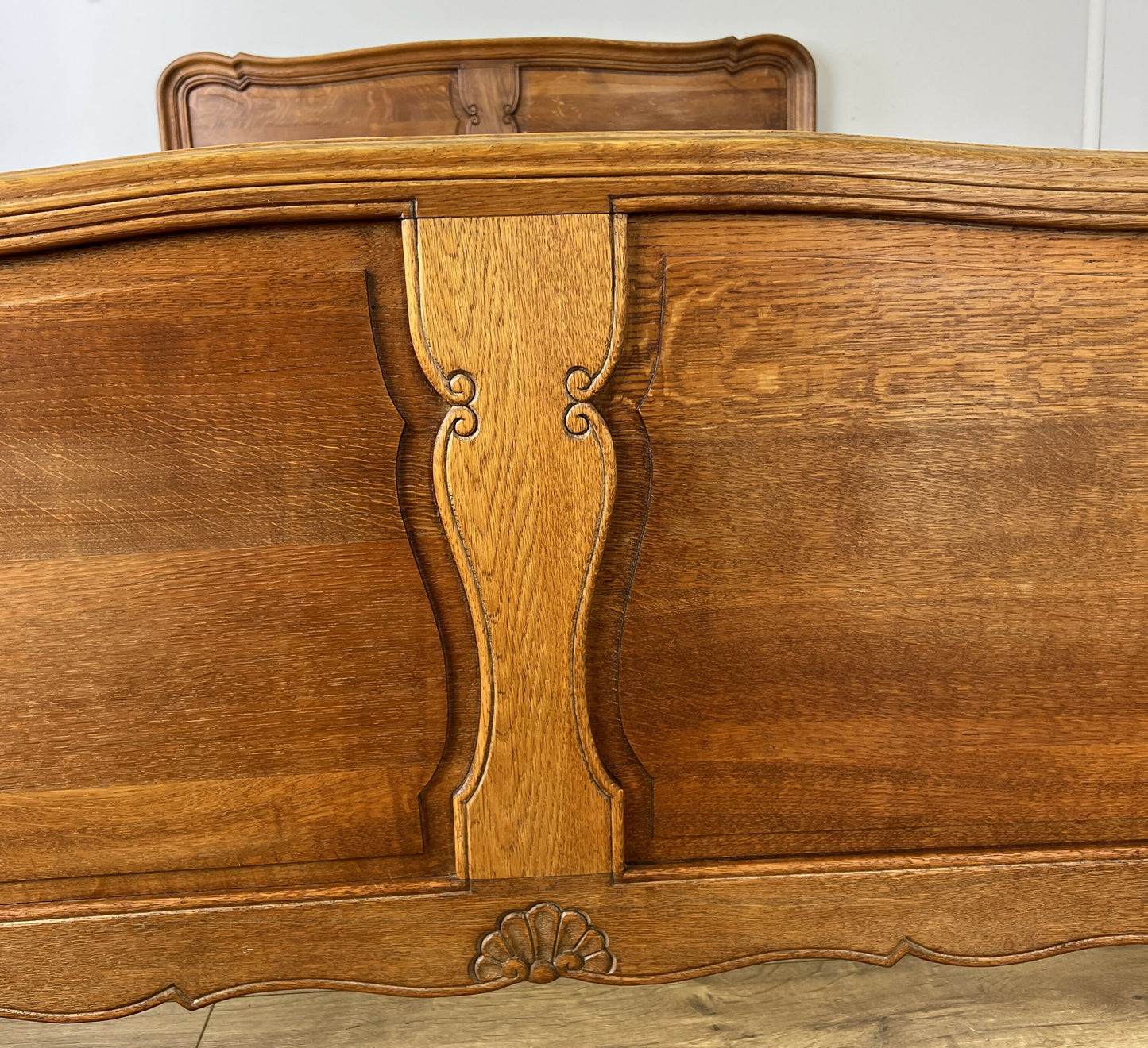 Bed Vintage French Louis XVI Oak Double Bed Frame Carved Headboard LOT 6382