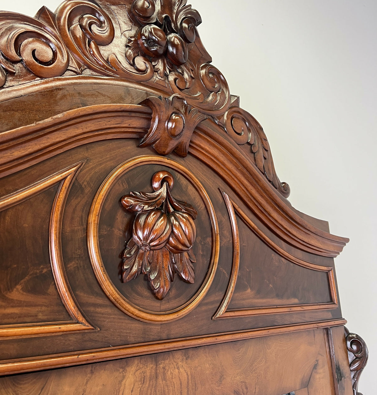Wardrobe Antique French Style Burr Walnut Mirrored Carved Armoire LOT 6512