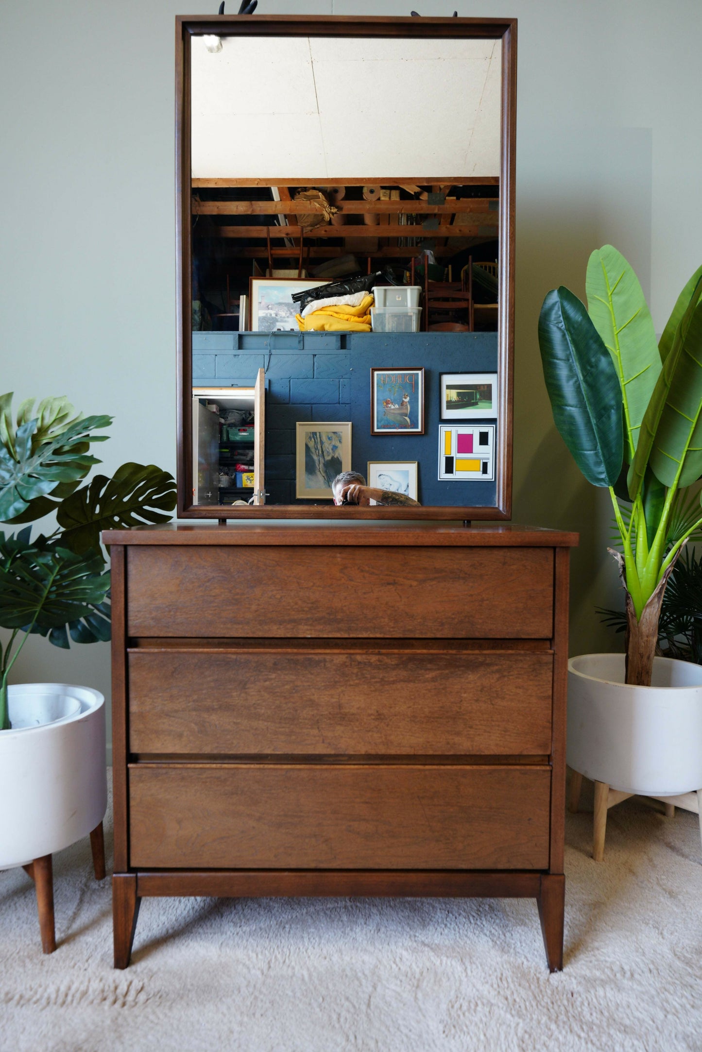 Peppler Furniture Co. 'The Hanover Line' Three Drawer Dresser & Mirror In Figured Walnut – Canada, C. 1960s
