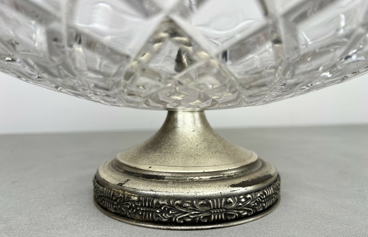 Bomboniere Vintage French Crystal Cut Three Tier Serving Cake Stand LOT 6439