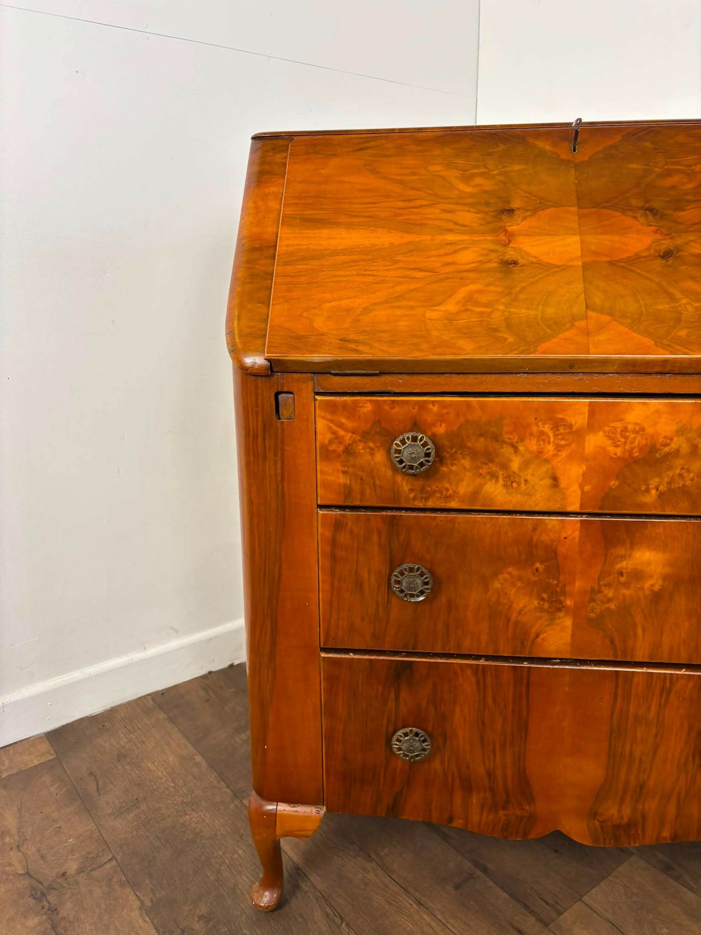 Early 20th Queen Anne Style Figured Walnut Bureau