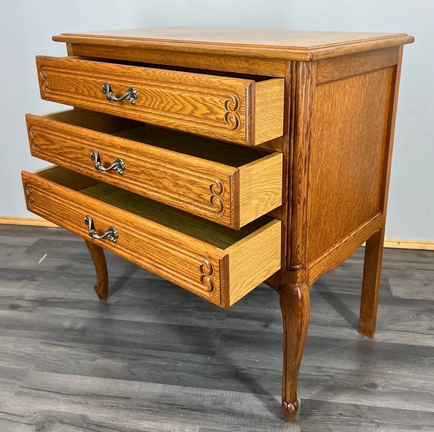 Chest of Drawers Vintage French Louis XVI Style Oak Carved Cabinet LOT 3773
