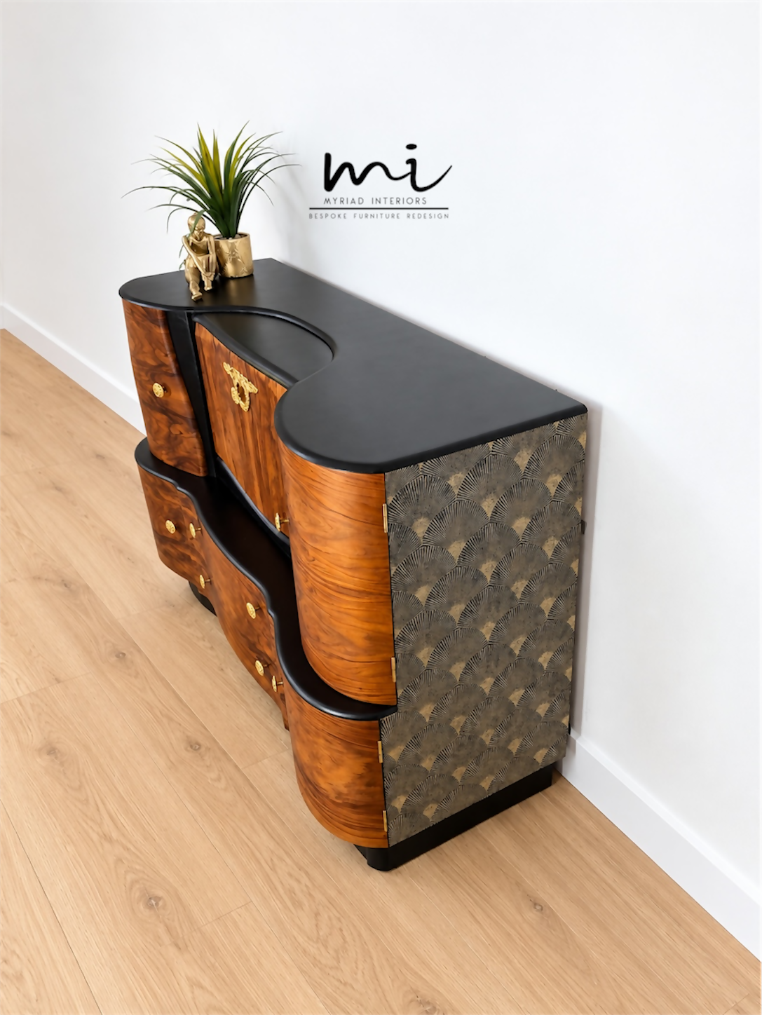 Refurbished Art Deco Burr Walnut Cocktail Cabinet Gold & Black Fan Design, Vintage Bar, Drinks Cabinet, sideboard, 1930s Style, statement