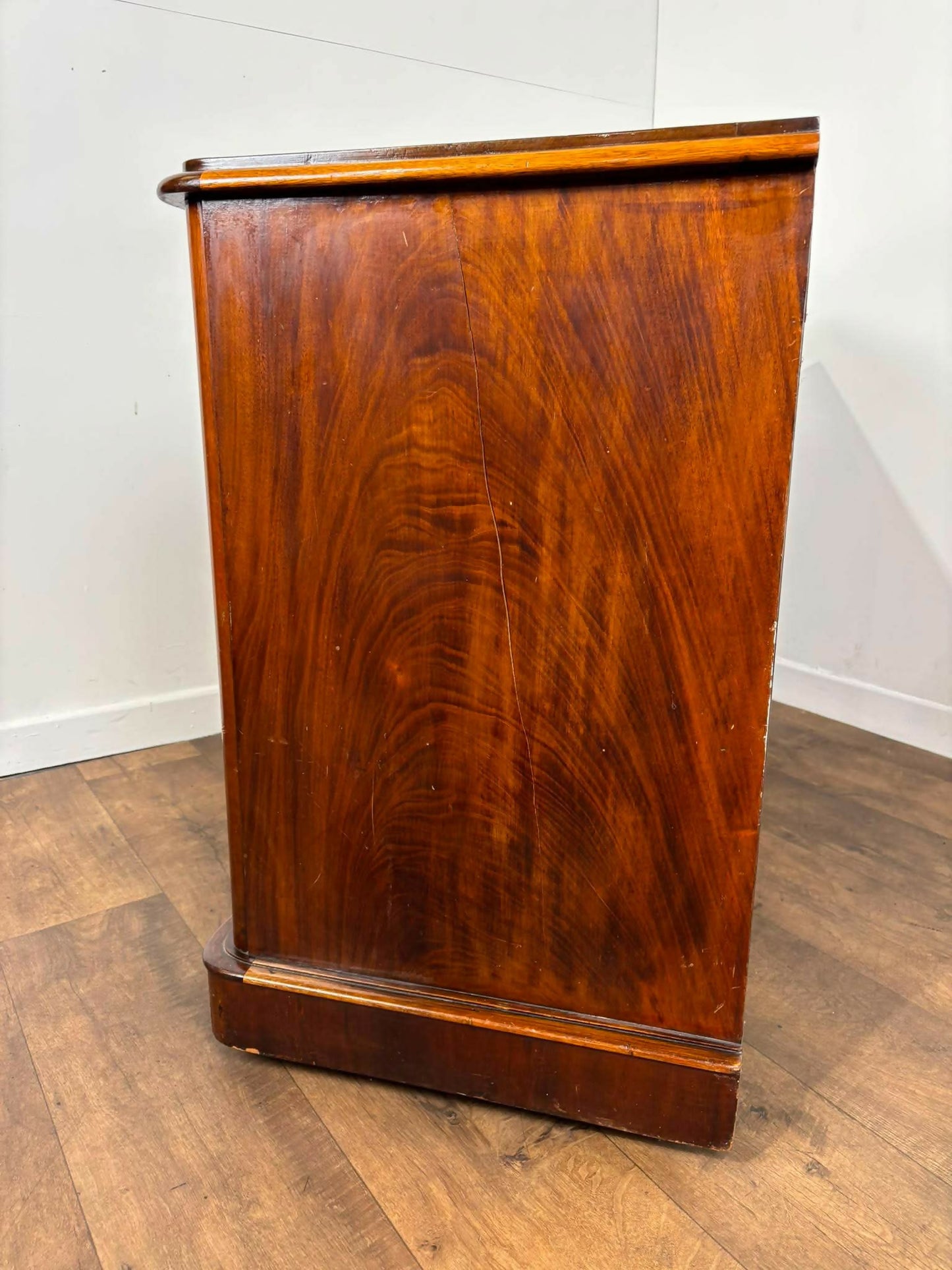 Victorian Mahogany Chest of Four Drawers