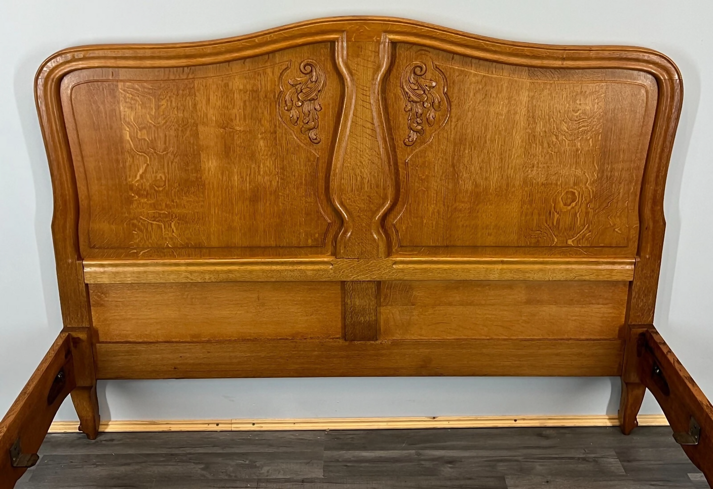Bed Vintage French Louis XVI Double Bed Frame Oak Carved Headboard LOT 3654