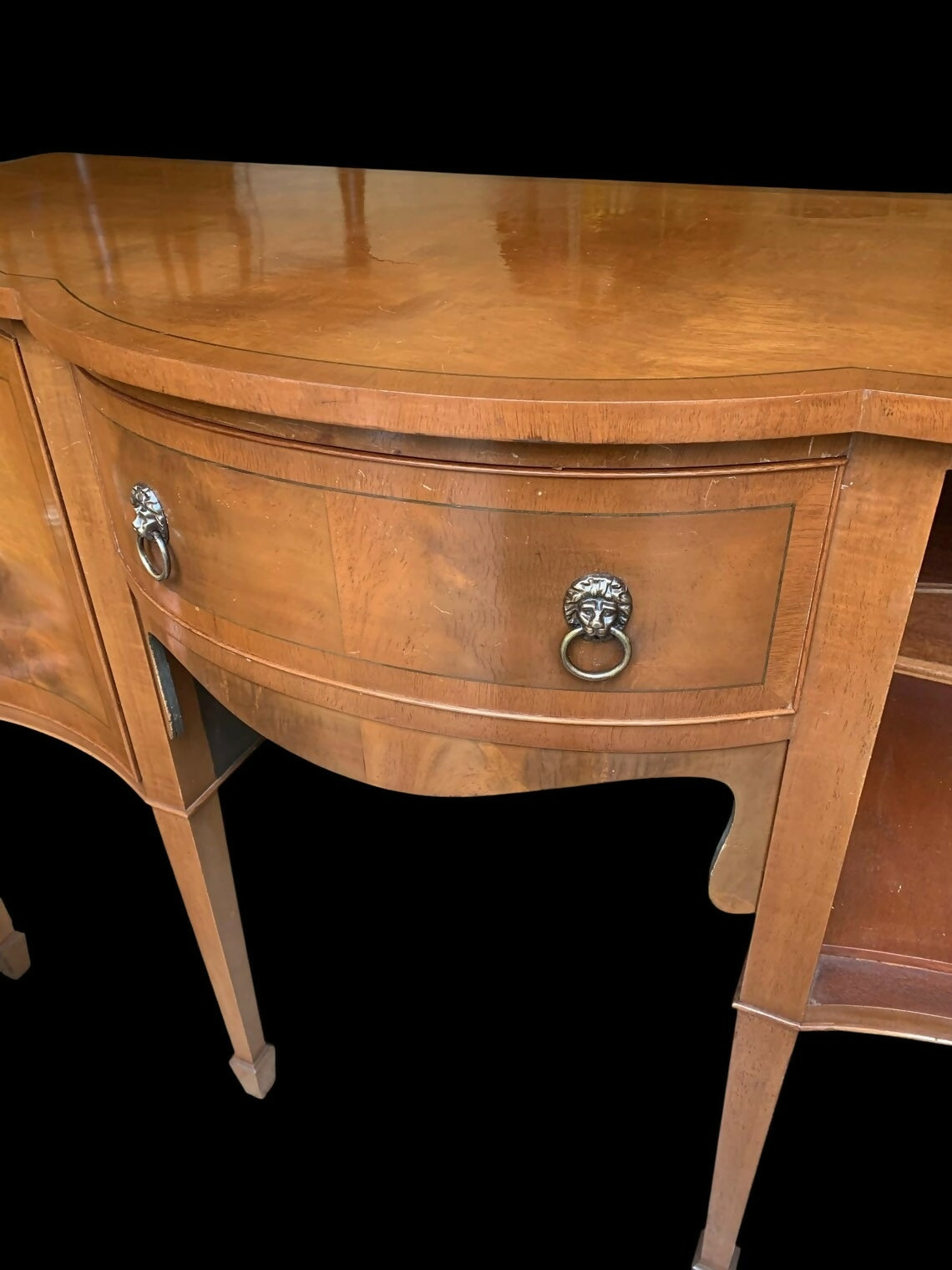 Antique style Serpentine Sideboard cabinet