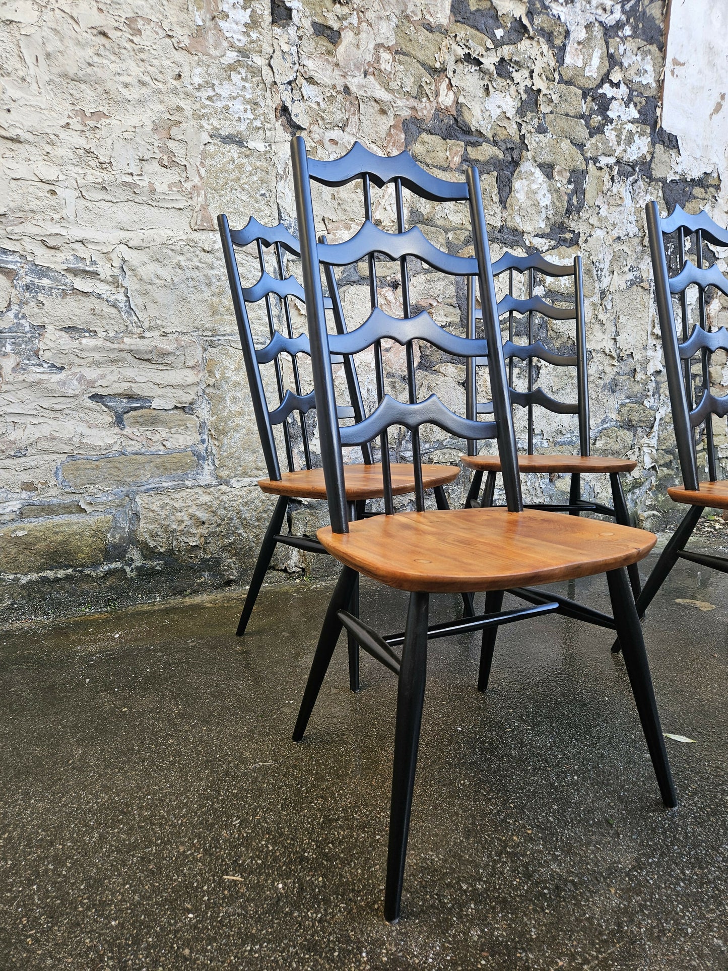 Set Of Four Ercol Batwing Dining Chairs Model Number 496 In Black Super Rare