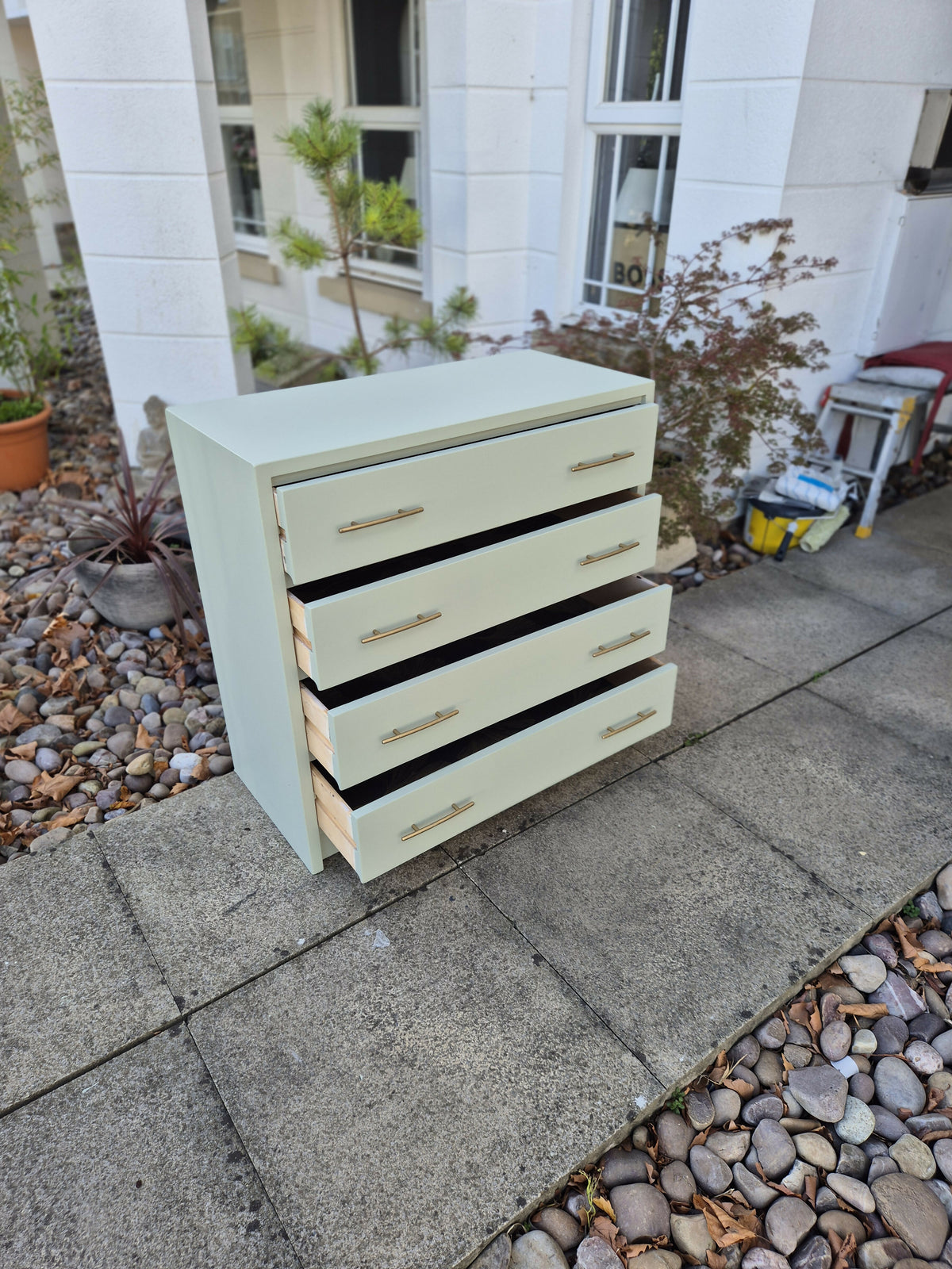 Contemporary Chest of drawers
