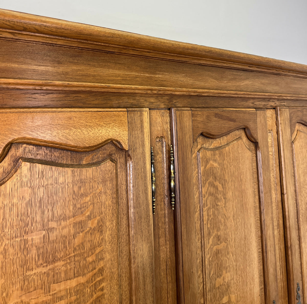 Wardrobe Vintage French Louis XVI Style Oak Four Door Carved Armoire LOT 6506