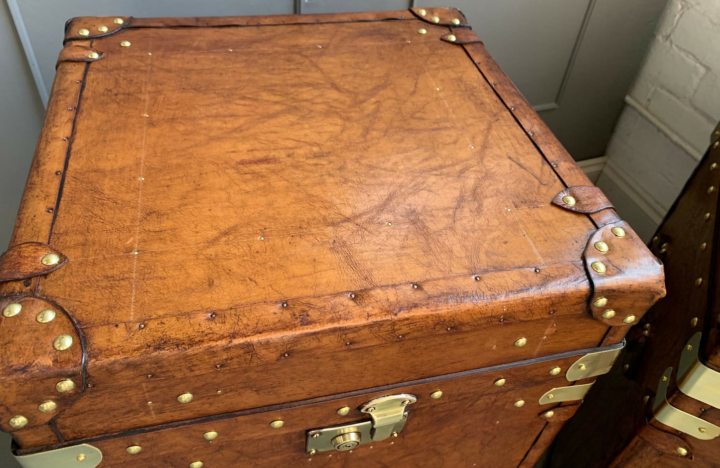 End Table Leather Colonial British Travel Trunks