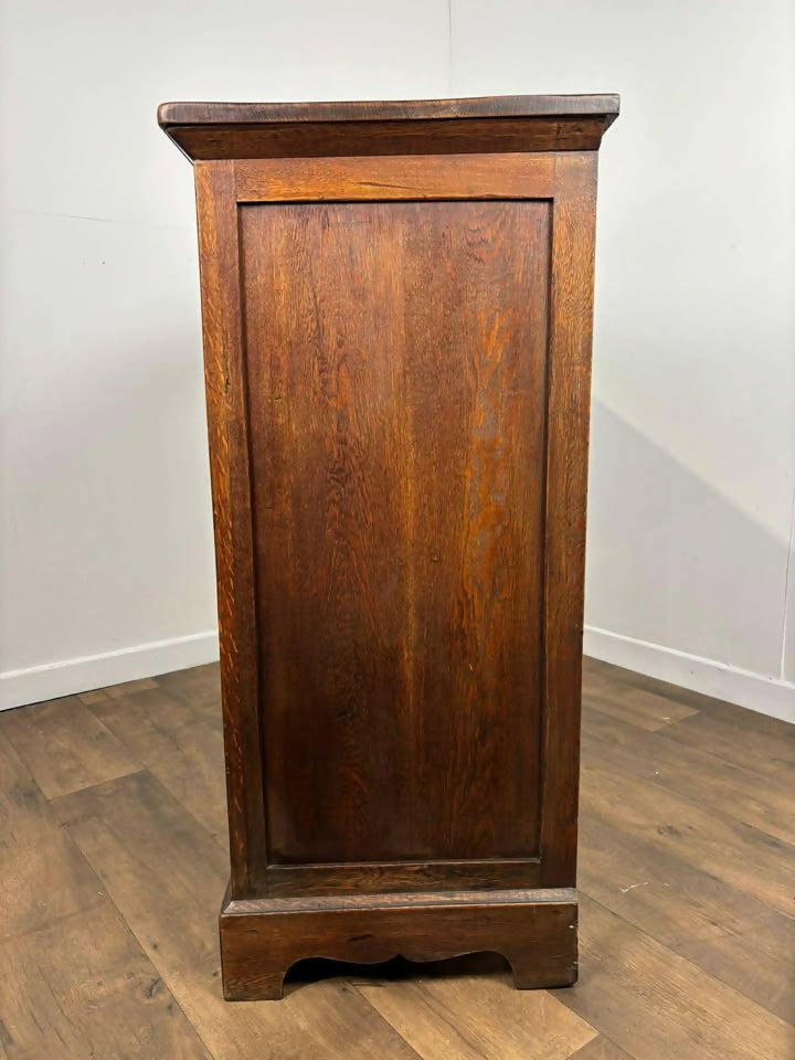 Arts & Crafts Style Oak Cabinet