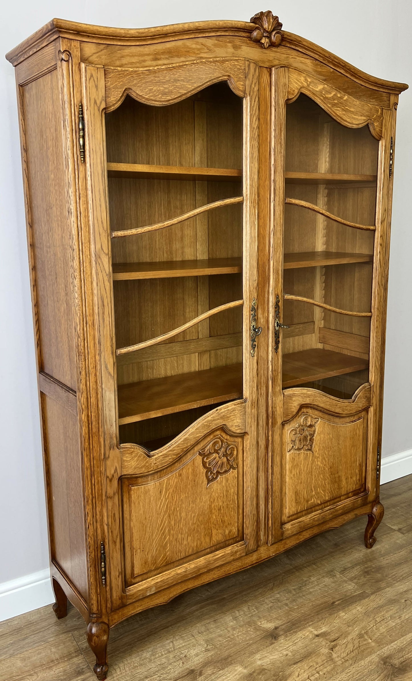 Bookcase Vintage French Louis XVI Oak Display Cabinet Carved Sideboard LOT 6346