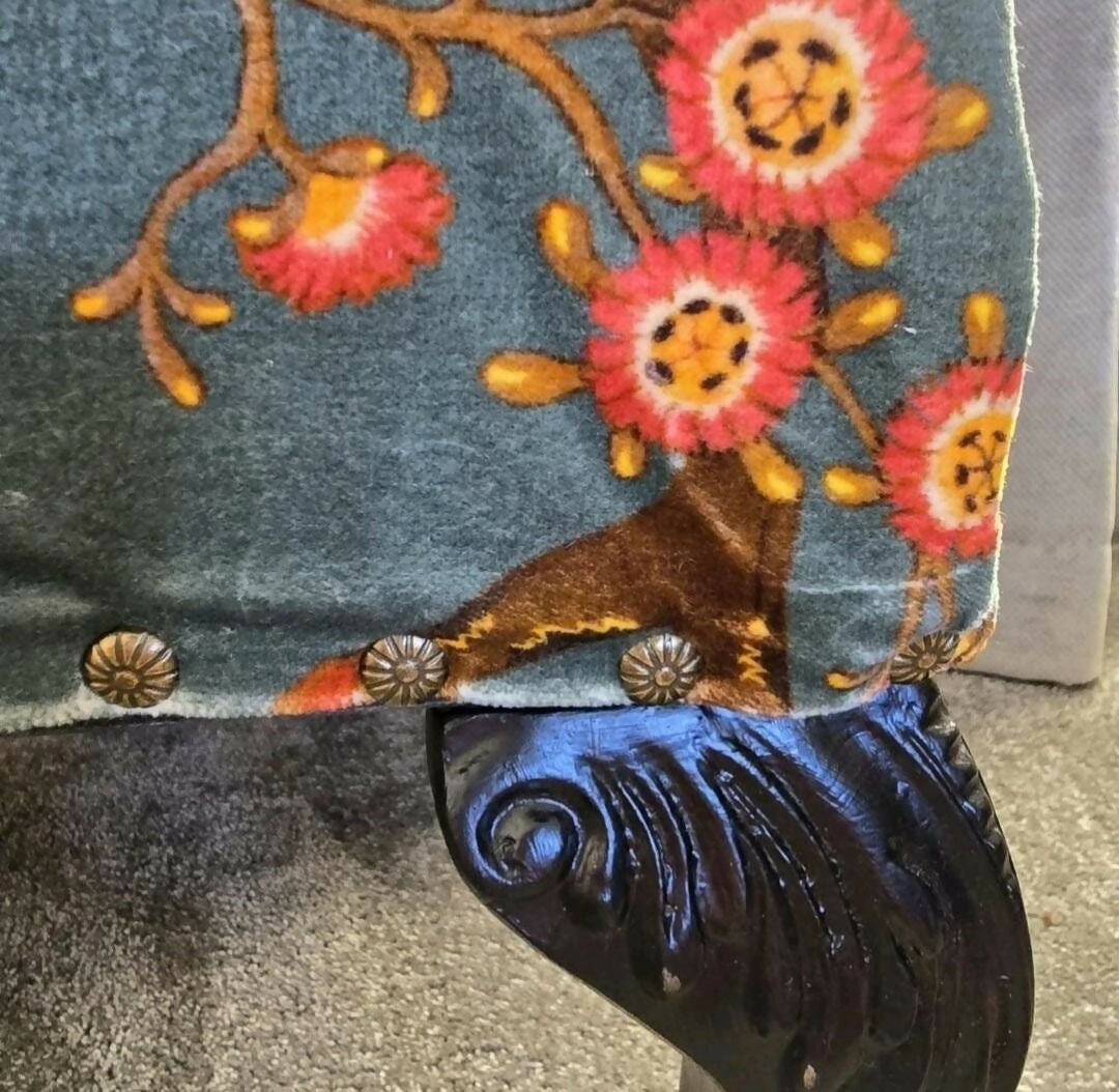 HoH stool 2