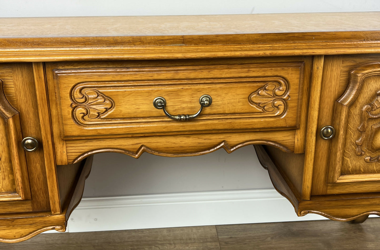 Sideboard Vintage French Louis Style Carved Cupboard TV Stand Cabinet LOT 6271