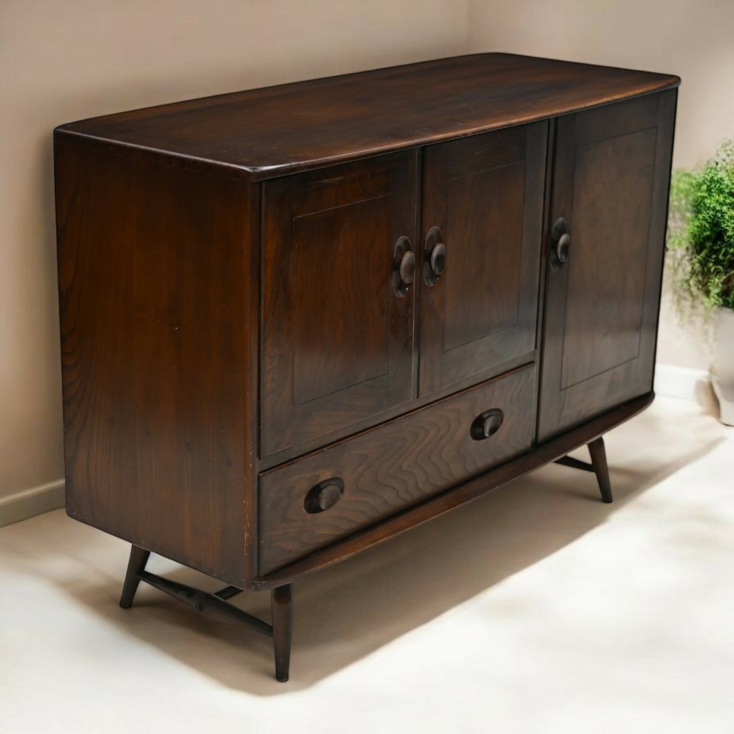 Ercol Windsor Sideboard Cupboard Storage Model 467 Dark Finish FREE UK Delivery*