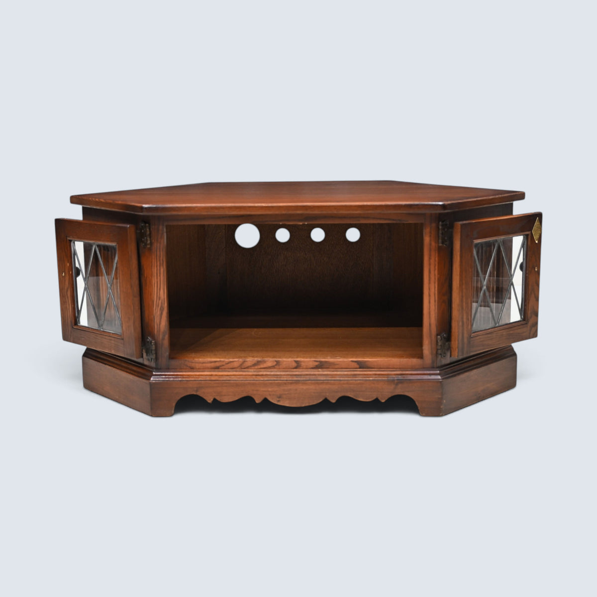Old Charm TV Stand/Video Cabinet Tudor Brown Model 2084 FREE UK Delivery*