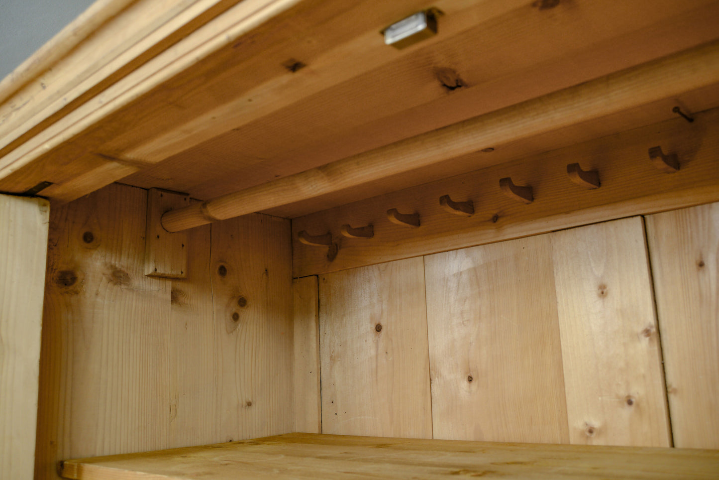 Farmhouse Pine Pantry Larder Cupboard / Housekeepers Cupboard / Wardrobe