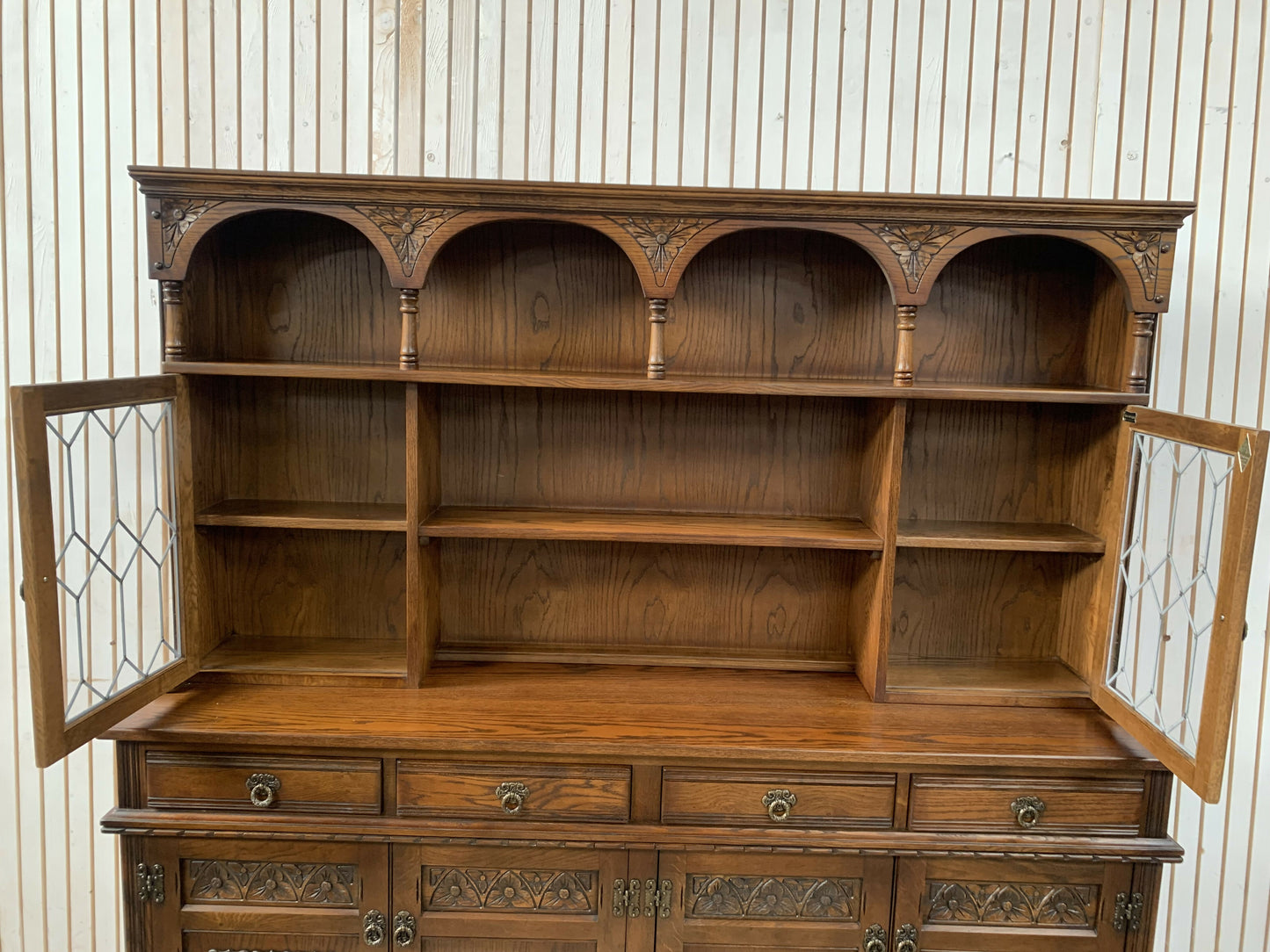 Old Charm Sovereign dresser sideboard with a light oak finish.