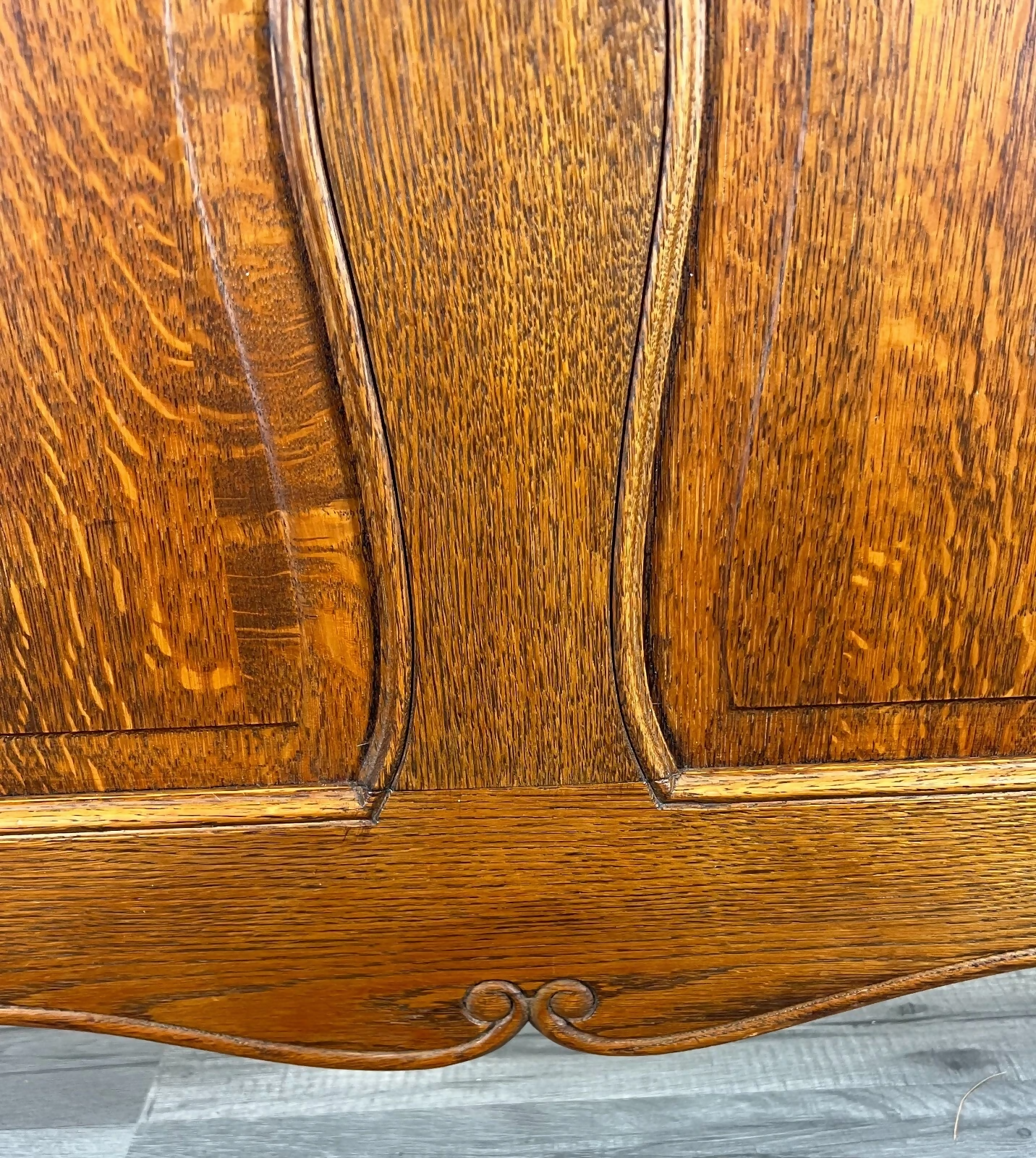 Bed Vintage French Louis XVI Oak Double Bed Frame Carved Headboard LOT 3788