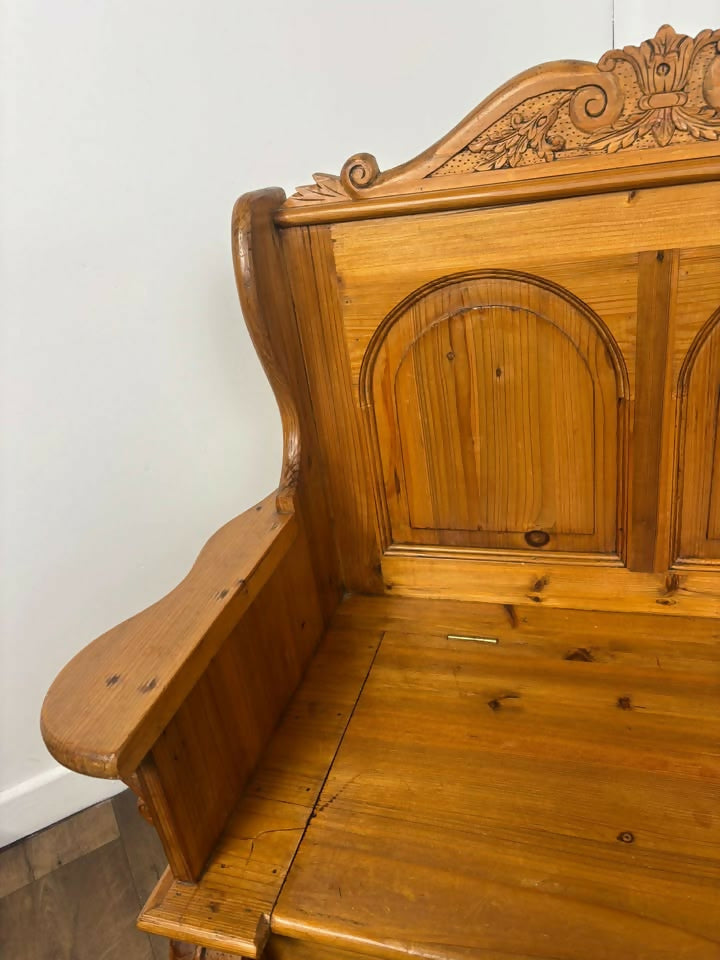 Victorian style Pine Single Seat Settle