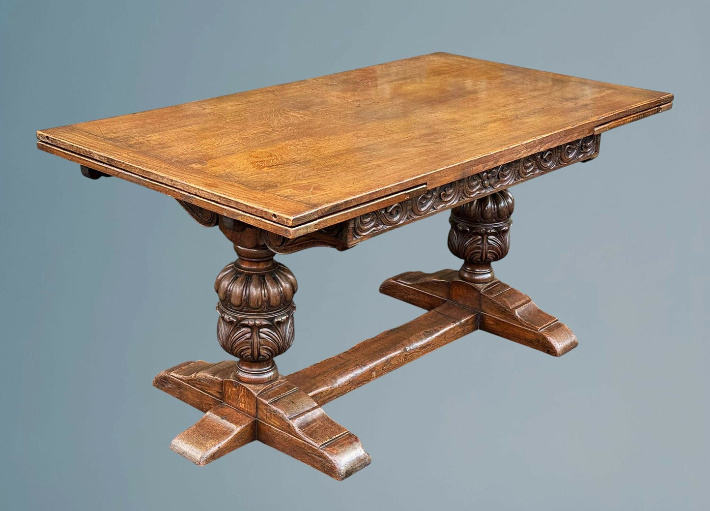 Large Oak Draw Leaf Dining Table