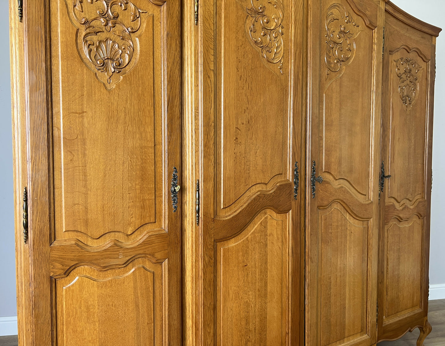 Wardrobe Vintage French Louis XVI Style Oak Four Door Carved Armoire LOT 6463