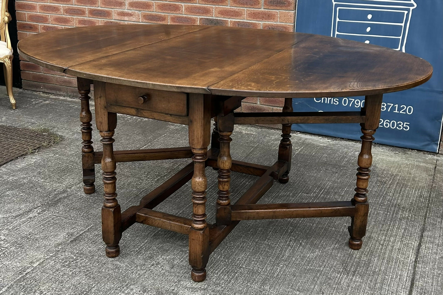 Titchmarsh & Goodwin Antique Style Oak Dropleaf Gateleg Dining Table Rl 42