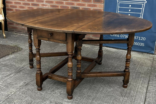 Titchmarsh & Goodwin Antique Style Oak Dropleaf Gateleg Dining Table Rl 42