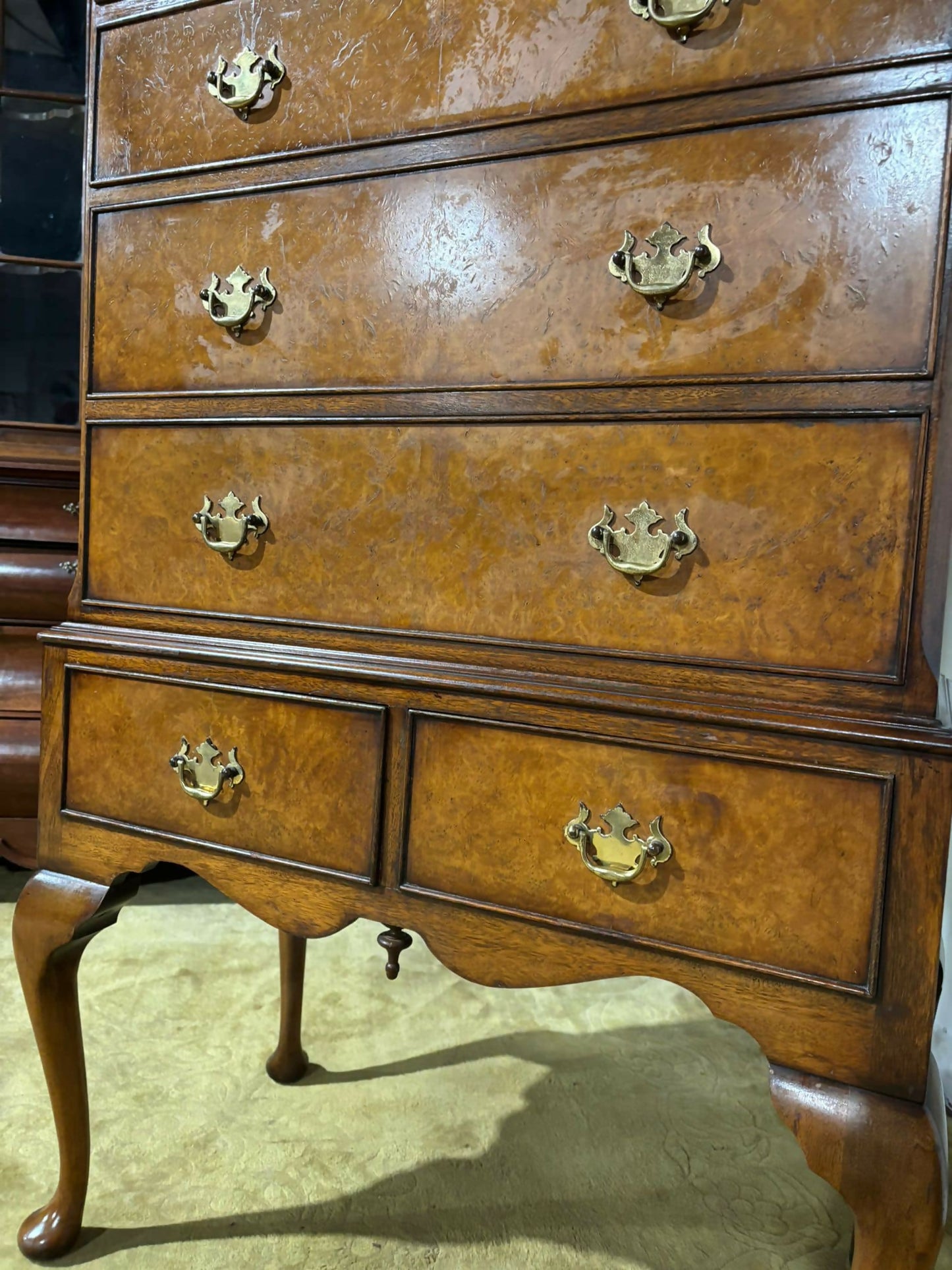 Vintage burr walnut veneered chest on stand3