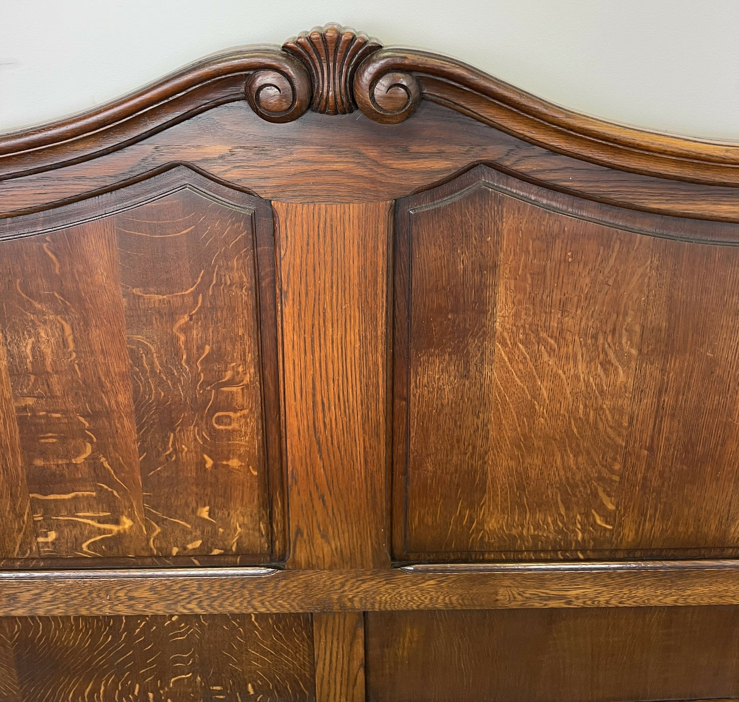 Bed Vintage French Louis XVI Oak Double Bed Frame Carved Headboard LOT 6378