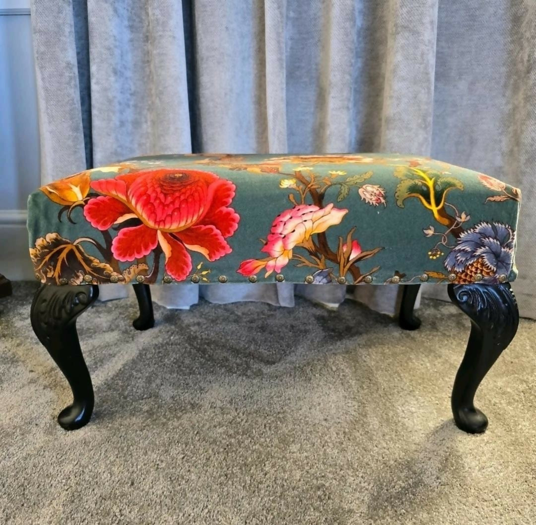 HoH stool 8