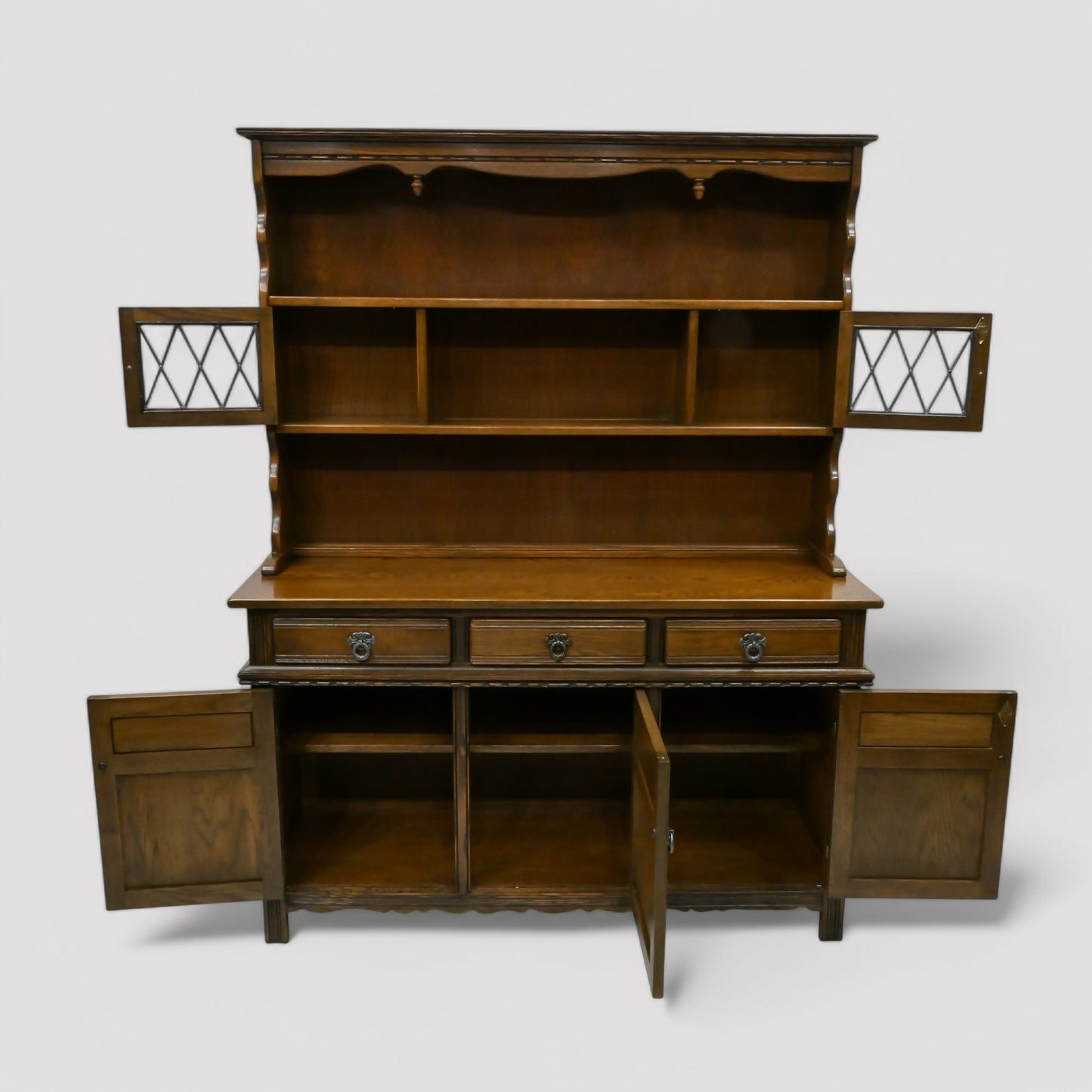 Old Charm Oak Dresser In Light Oak Finish Tudor Style 4ft 6" W FREE UK Delivery. SBR10169/0603E