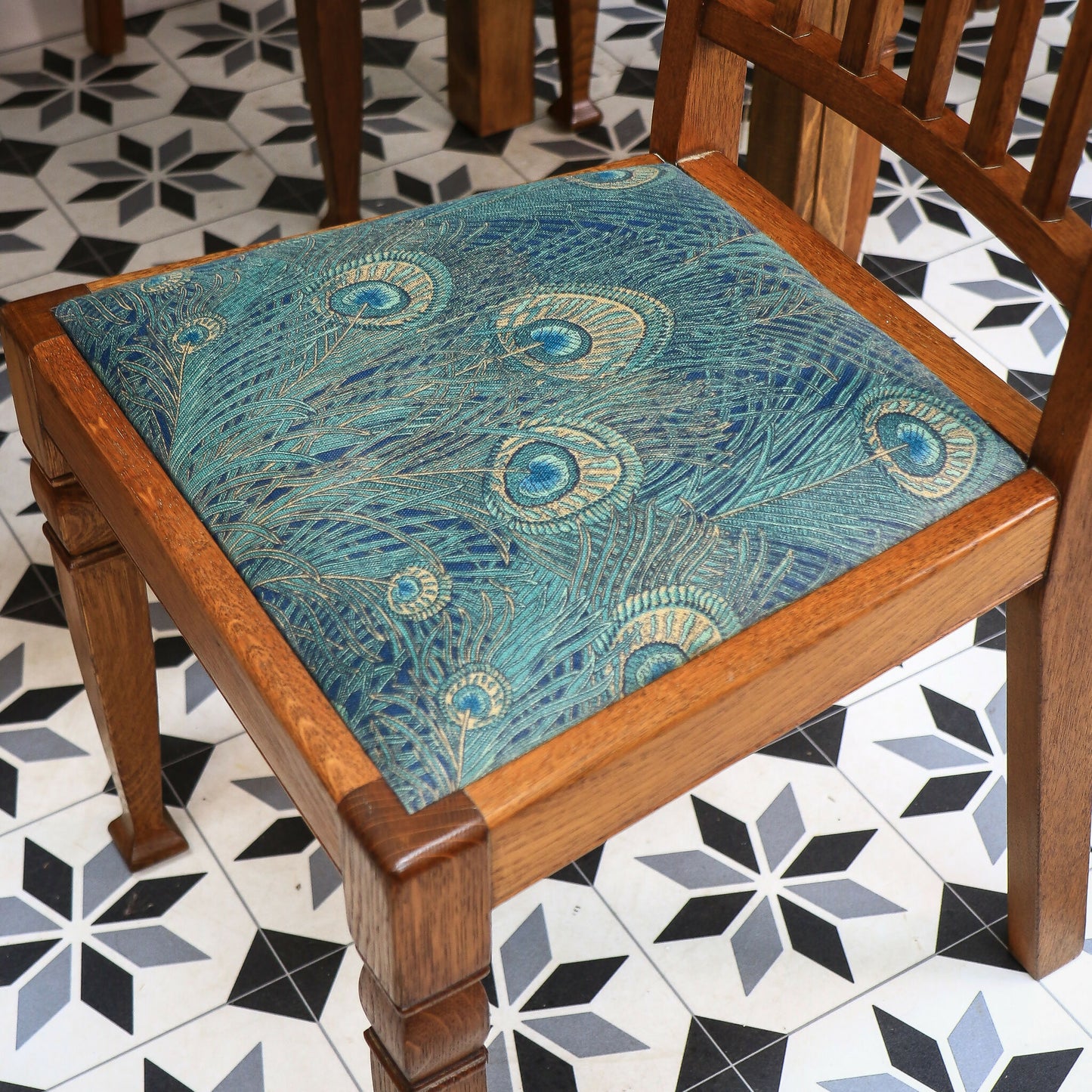 Arts and Crafts Dining Table and Liberty Chairs in Solid Oak with Liberty Fabric