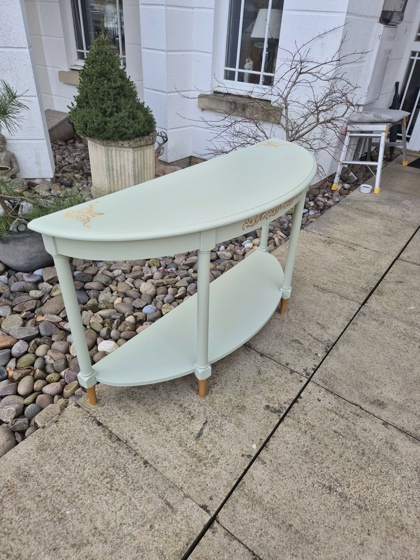 Gorgeous Console table