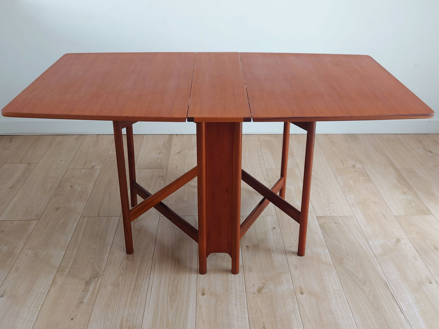 Mid Century Retro McIntosh Drop Leaf Dining Table