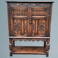 Good Quality Oak Court Cupboard / Sideboard