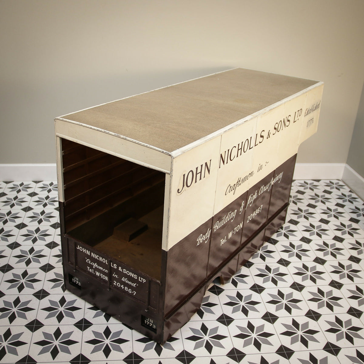 Scratch built lorry bodies in wood, Drop side, Luton and Flatbed Haulage Removals