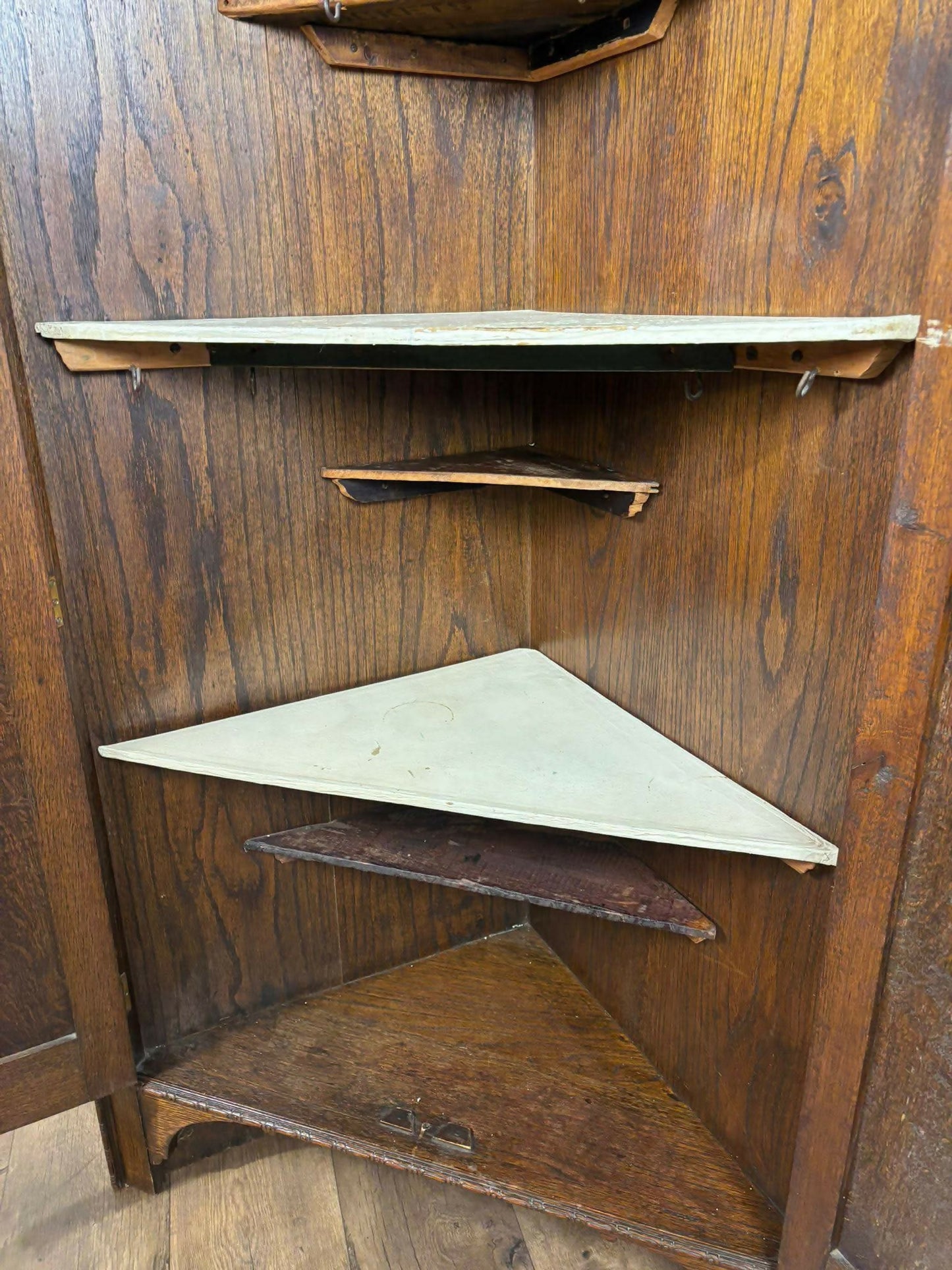 Early 20th Century Oak Freestanding Corner Cupboard
