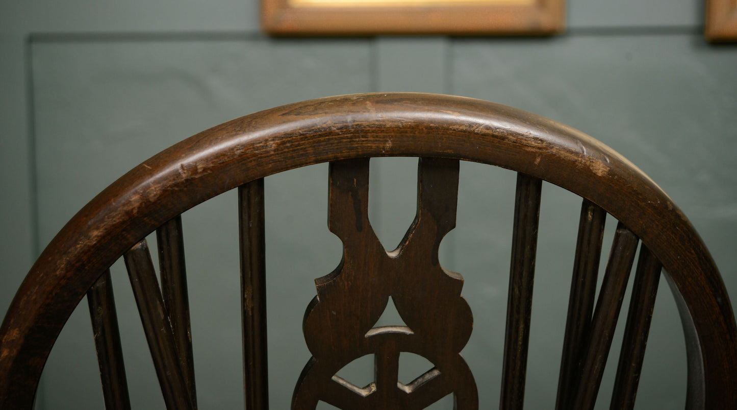 4 Elm & Ash Wheel back Windsor Dining Chairs