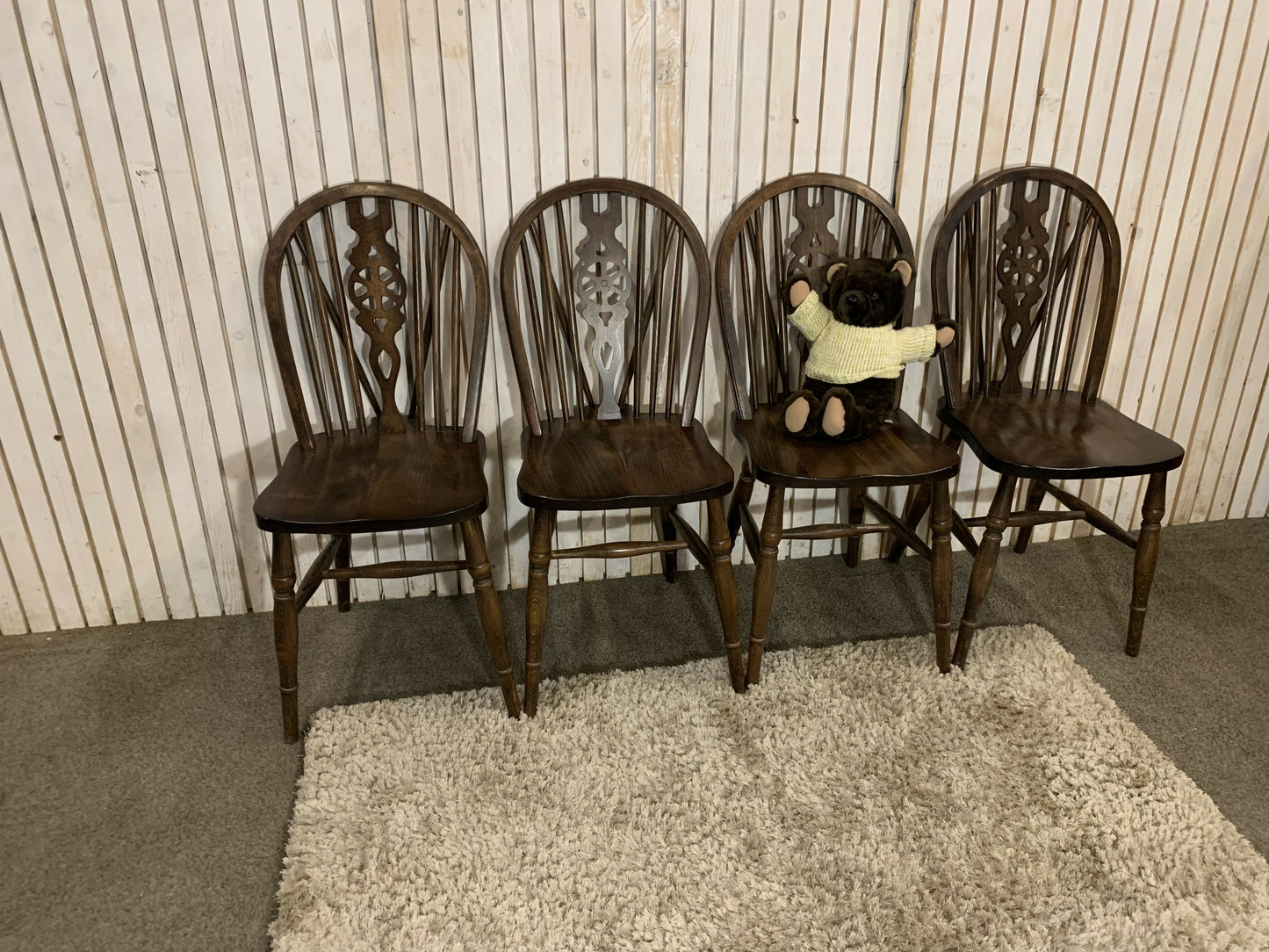 Set of 4 Vintage Wheel Back Dining Chairs – Solid Wood – Carved Backrest