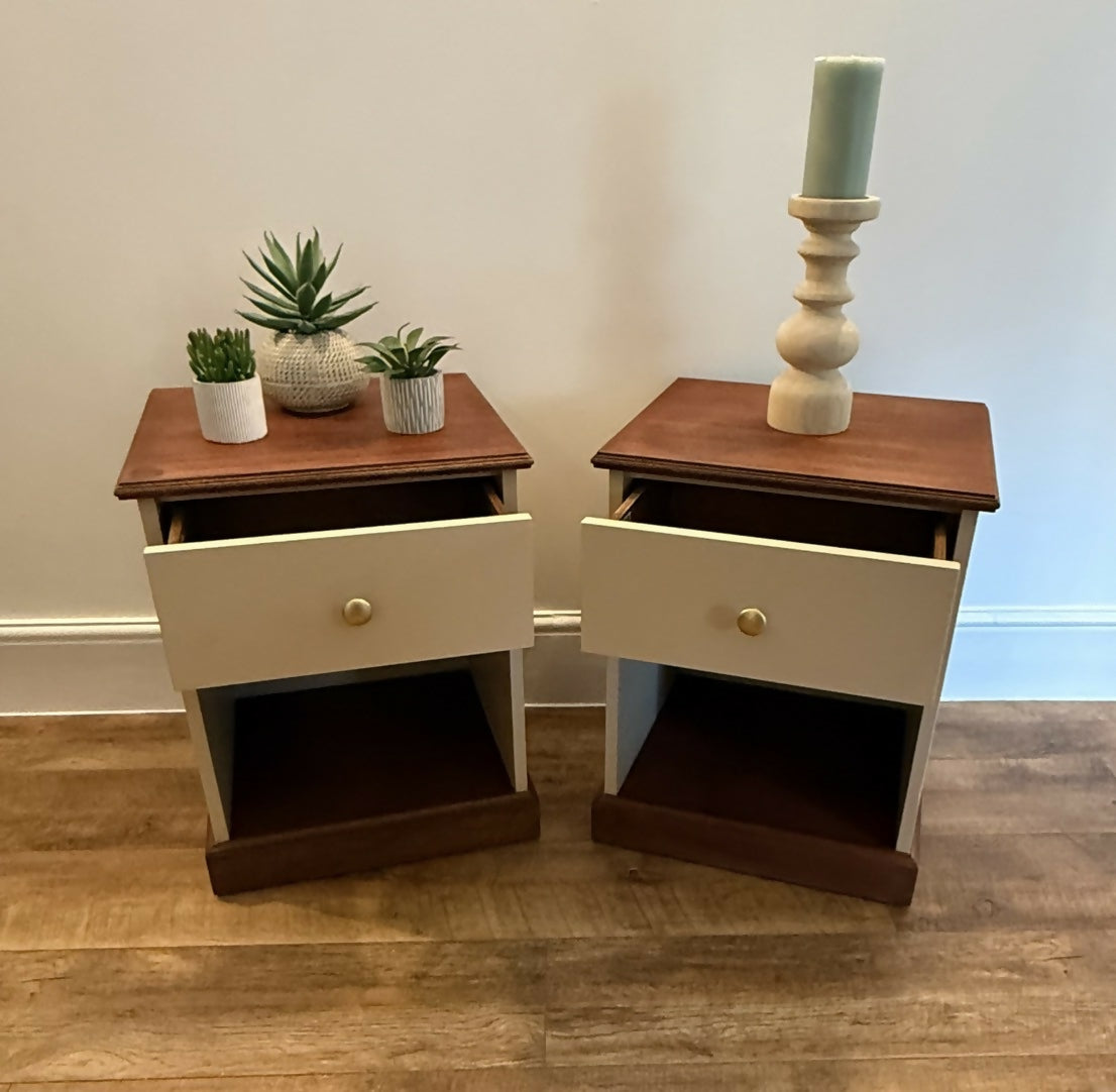 A pair of bedside tables by Englender