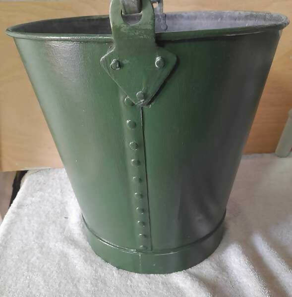 large_vintage-painted-bucket-1990s-sku46766976_0 (1)