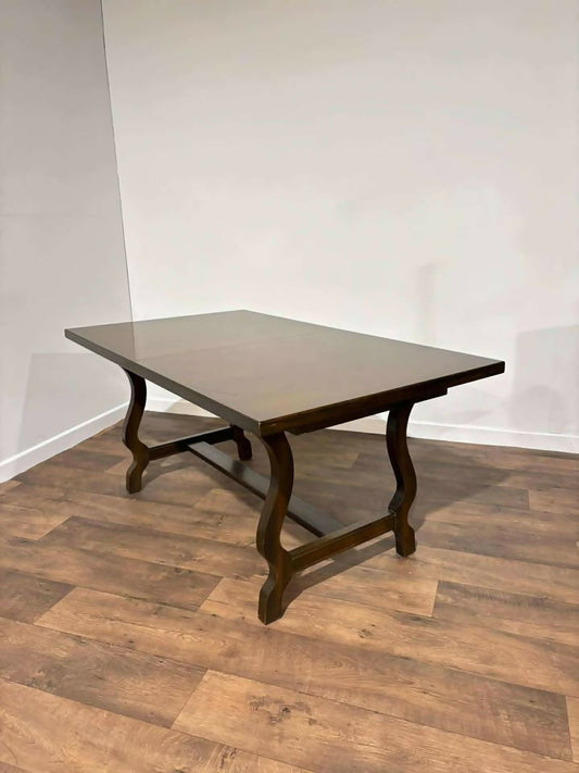 Large Extending Oak Draw Leaf Table