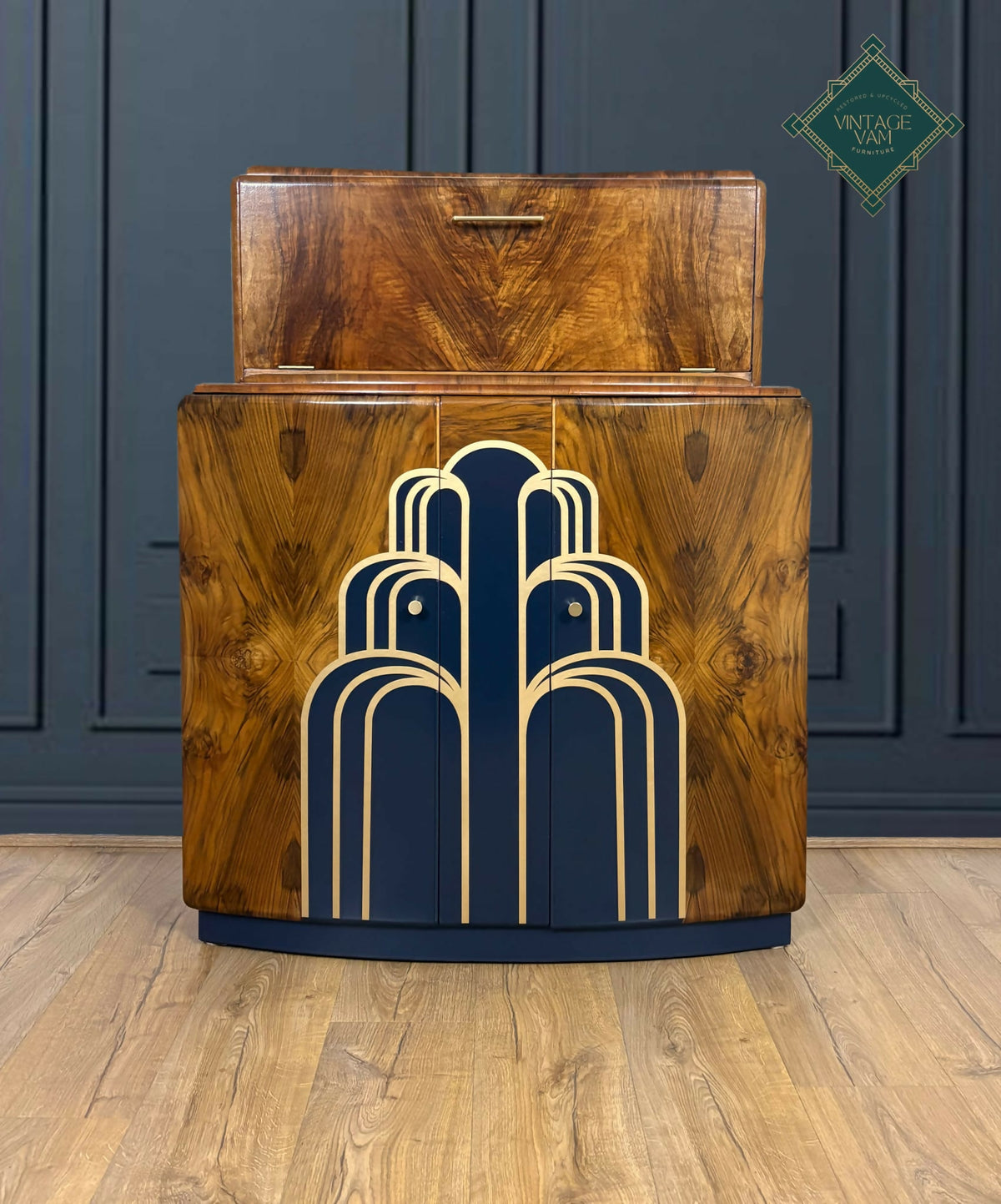 Art Deco cocktail cabinet **Deco Fountain**