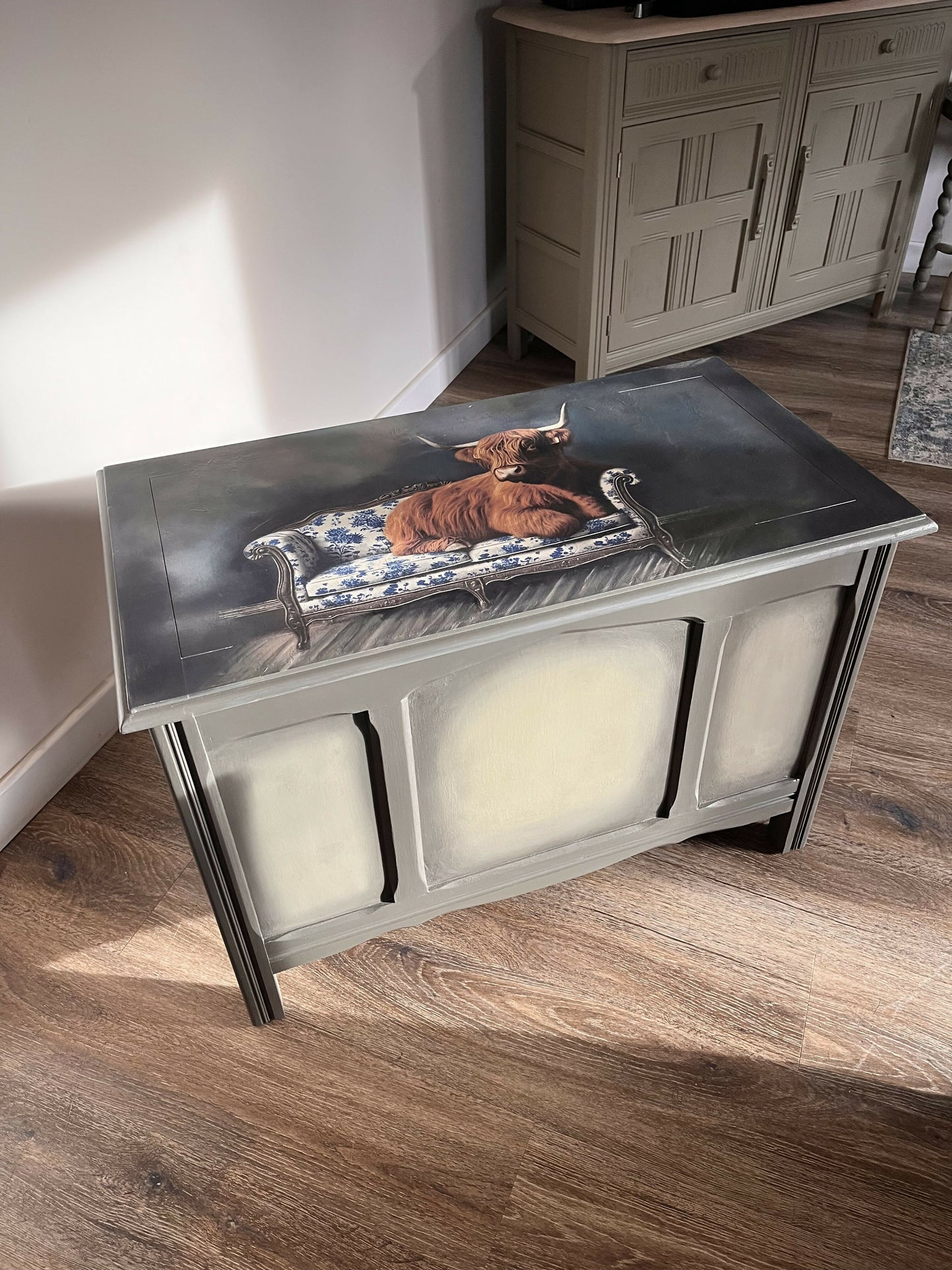 Vintage Blanket Box, Highland Grace