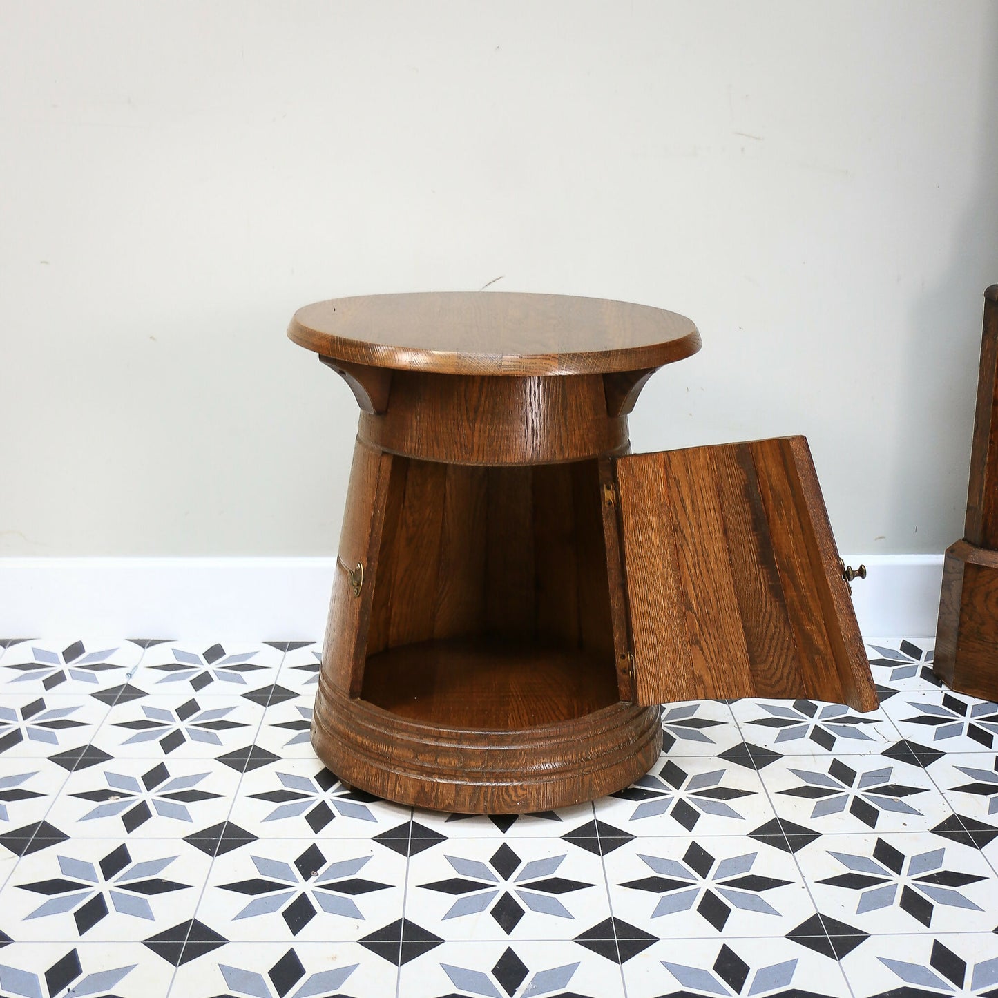 Oak Barrell Style Occasion Table Side Table with Cupboard