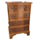 Vintage Georgian style chest of drawers / bedside table